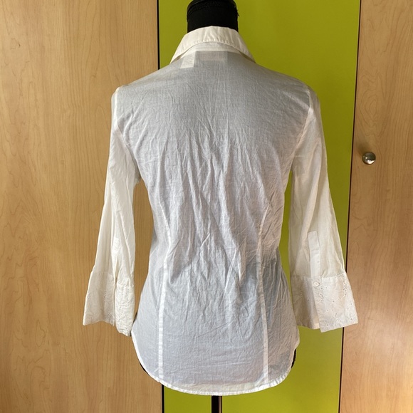 Harve Benard Embroidery Blouse - Picture 3 of 10